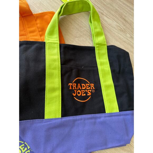 Trader Joe's Mini Tote (Set of 4) Halloween Trick-Or-Treat Canvas Bag-NWT - Picture 4 of 6